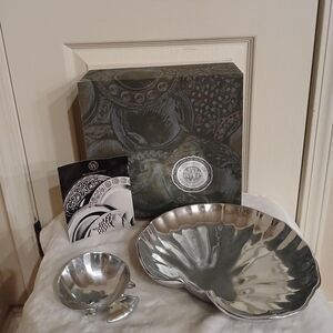 Vintage Wilton Armetale Pewter Clam Shell Hors d'oeuvre 2-piece serving set